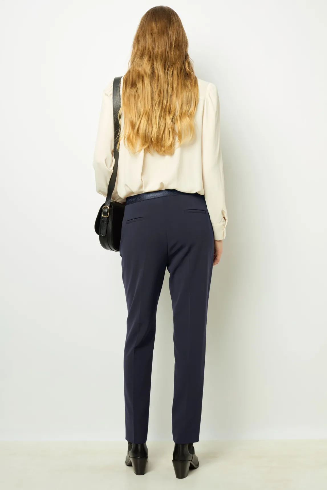 Elasticated slim pants - NEA