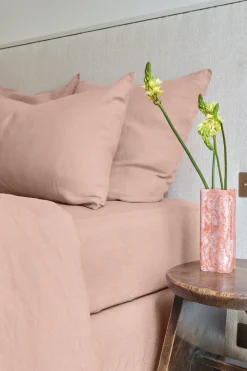 Fitted washed linen sheet - antique rose