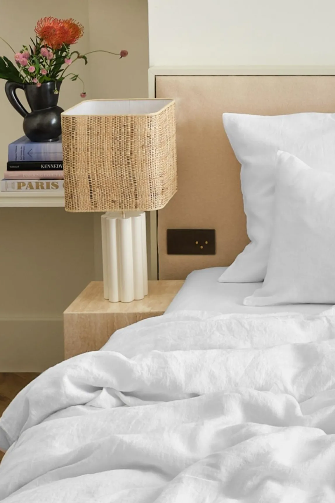 Fitted washed linen sheet - white