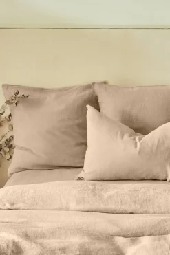 Fitted washed linen sheet - light brown