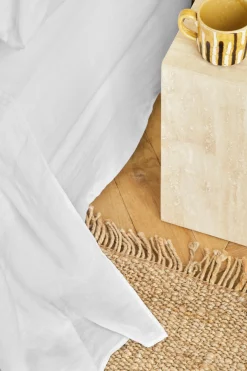 Flat washed linen sheet - white