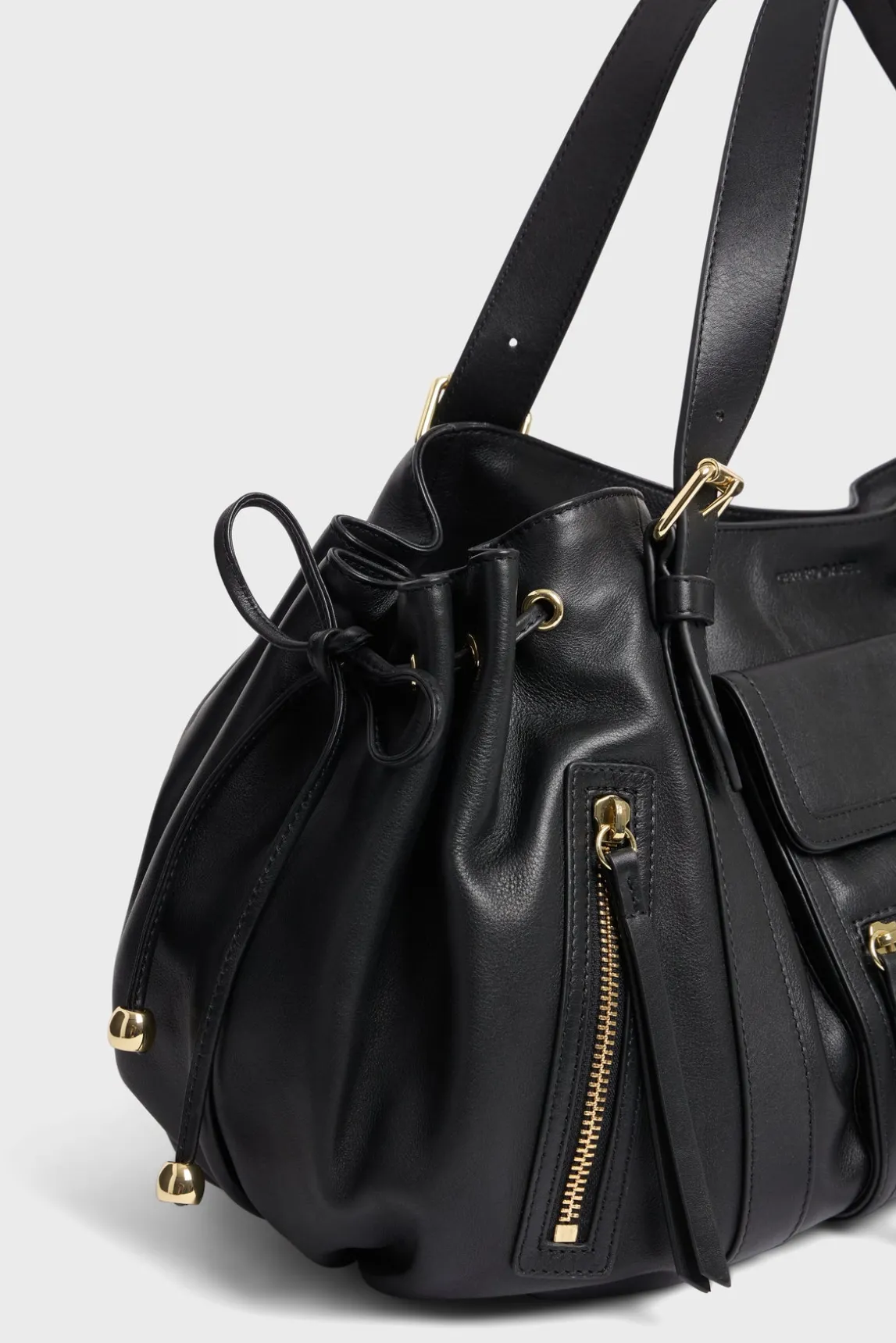 Handbag in leather with zipped pocket - ST GERMAIN