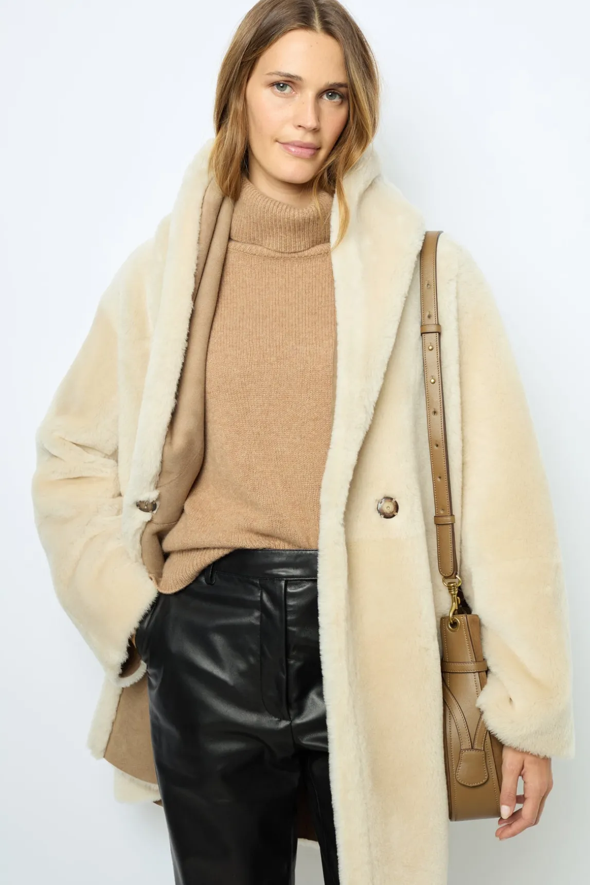 Reversible shearling coat with shawl collar - LEOCADIE