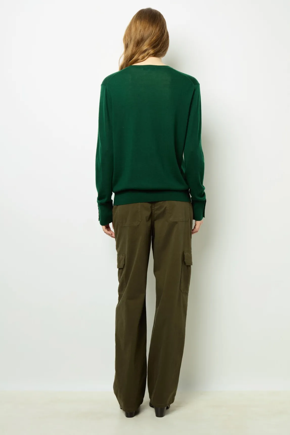 Sweater in fine wool with round neck - JADE